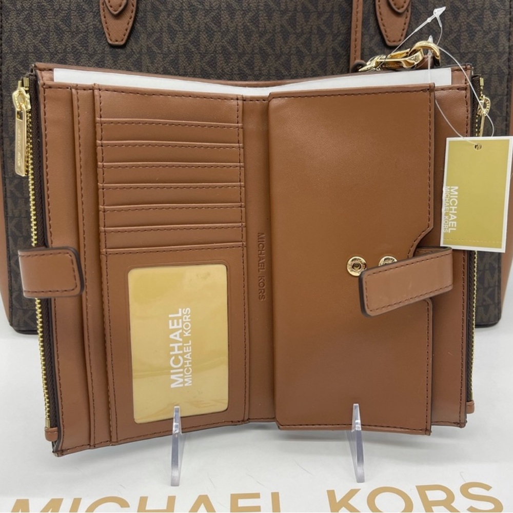 Michael Kors Large Gilly Travel Tote and Double Zip Wallet Wristlet Brown - Picture 10 of 15